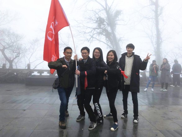 爬山小分隊_副本.jpg